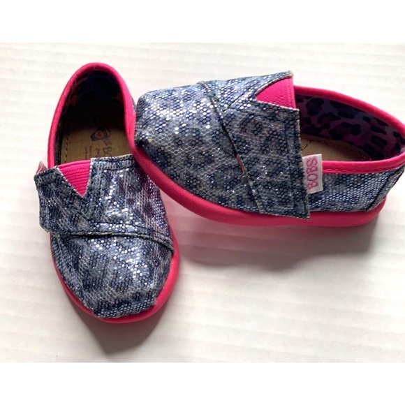 Bob Girls Baby Infant Size 4 Black Silver Sparkle Bling Flat Slip On Shoes Sneak - Picture 4 of 6